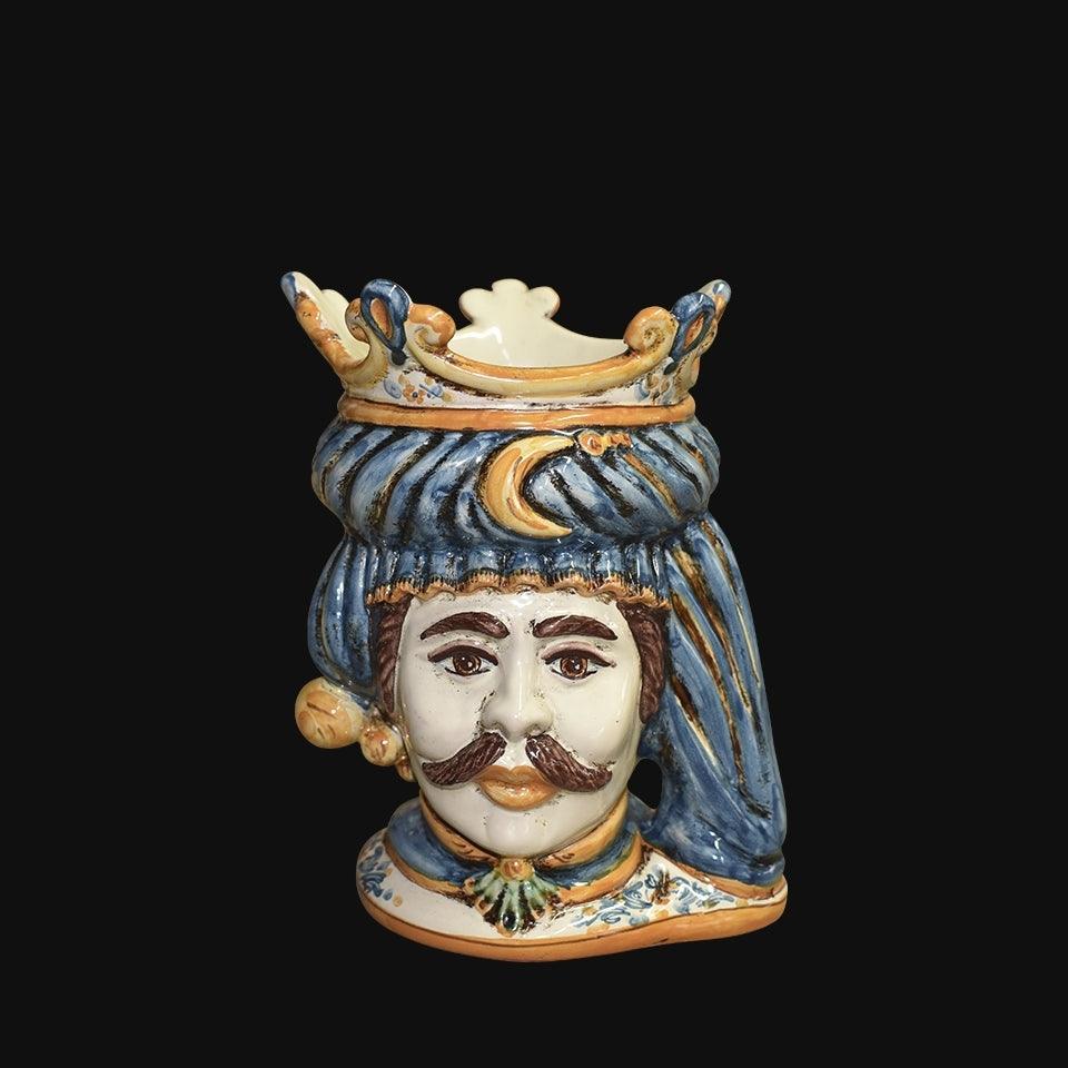 Ceramiche di Caltagirone fatti a mano, testa con turbante blu e corona, arte tradizionale siciliana