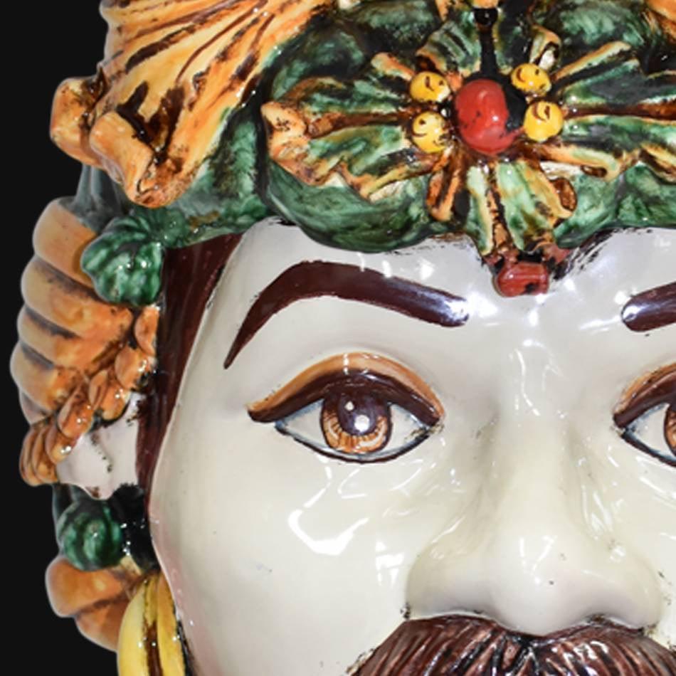 Testa di Moro, Maschio Bianco, Verde e Arancio, decori floreali colorati. Ceramica siciliana di Caltagirone, Sofia
