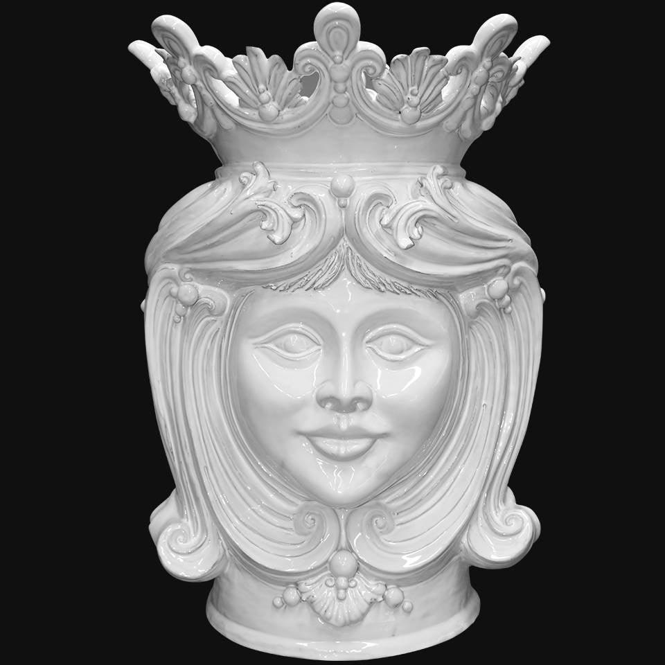 Testa di Moro, Donna, White Line, corona elegante e dettagli scolpiti. Ceramica siciliana di Caltagirone, Sofia