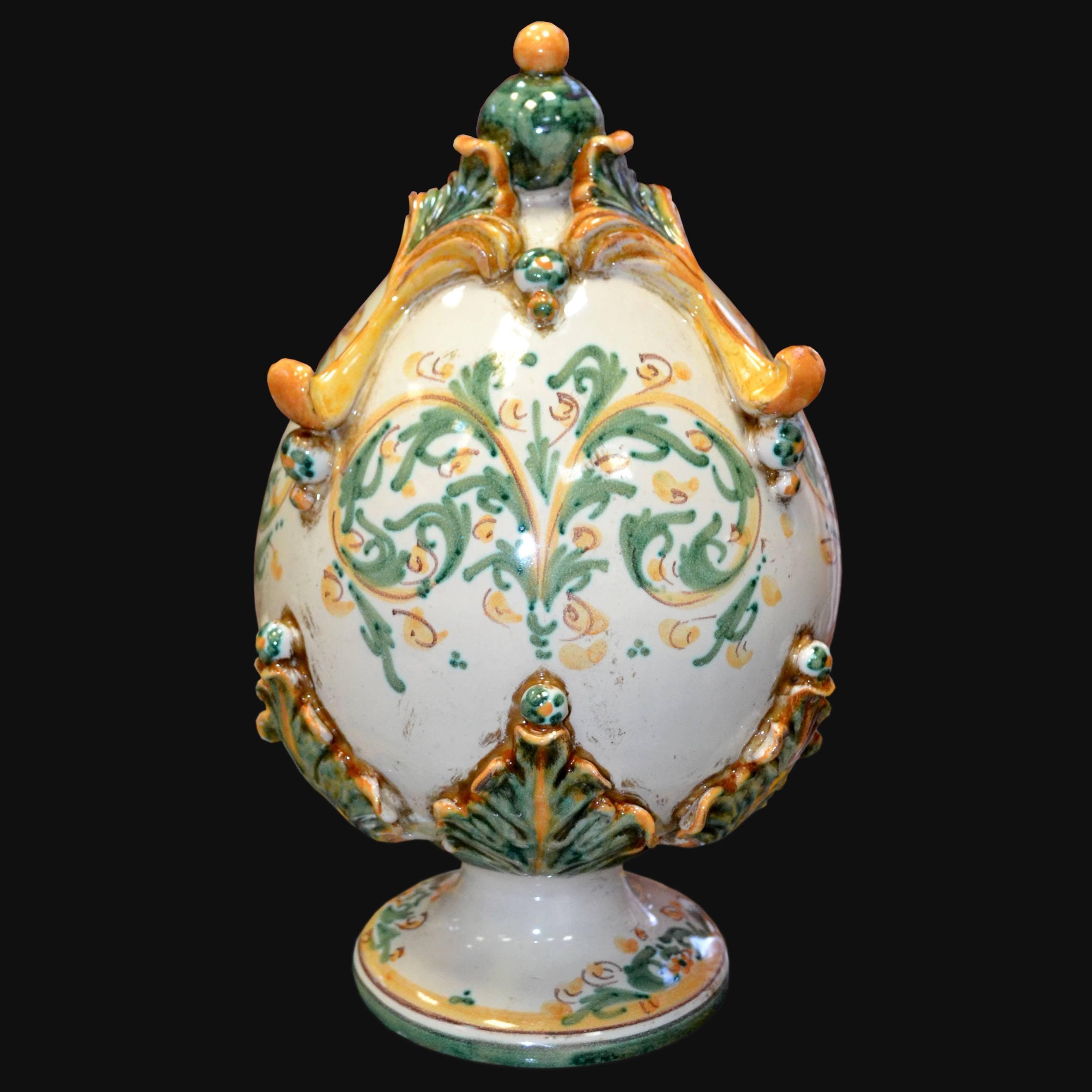 Ceramiche di Caltagirone fatti a mano con decori verdi e arancioni, pezzo unico artigianale